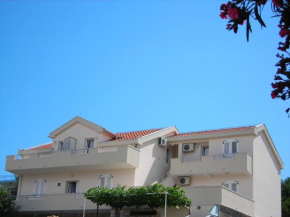Гостиница Apartments Stanjević  Тиват